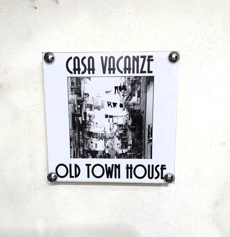 Old Town House Apartment Nápoles Exterior foto
